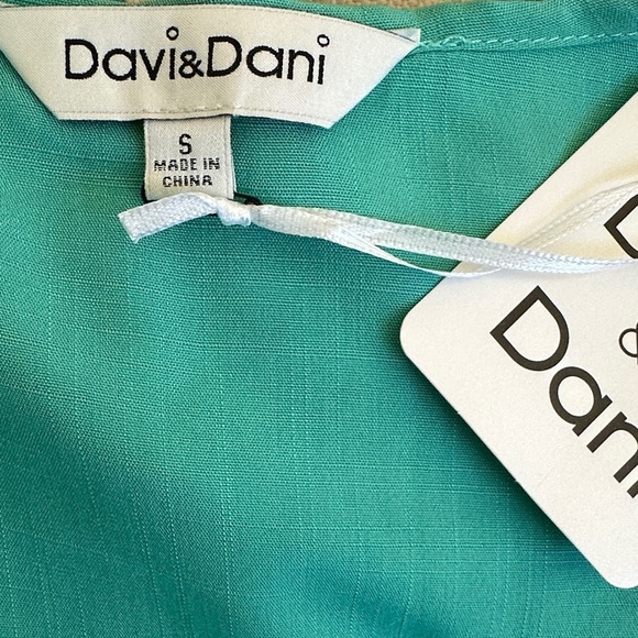 Davi & Dani Women's Green Open Front Kimono M Short Sleeve rayon - Picture 6 of 6